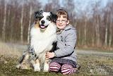 ENFANT ET CHIEN 222